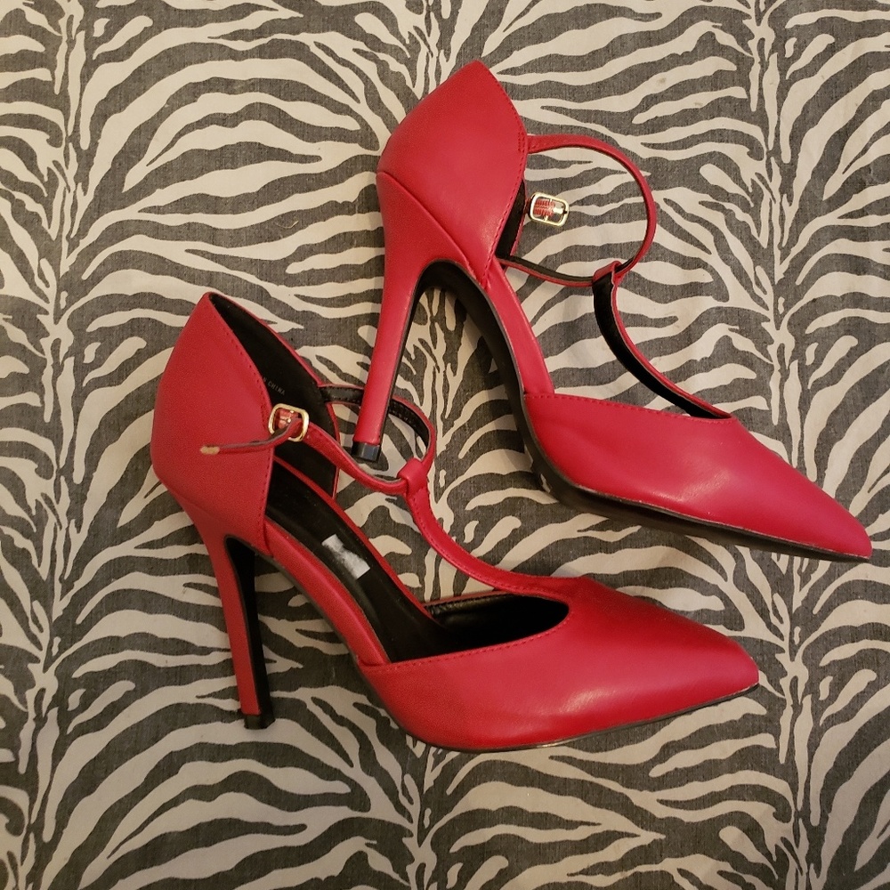 High heel shoes